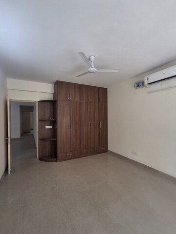 3 BHK Apartment For Rent in Emaar Emerald Floors Premier, Sector 65