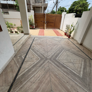 Balcony in 6 BHK Independent House at Gomti Nagar – for Rent