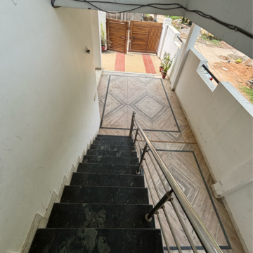 Balcony in 6 BHK Independent House at Gomti Nagar – for Rent