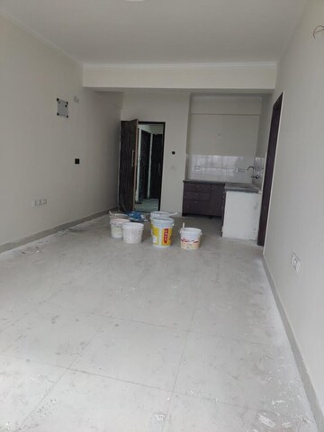 Room in 3 BHK Apartment at Cosmos Express 99, Sector 99 – for Sale