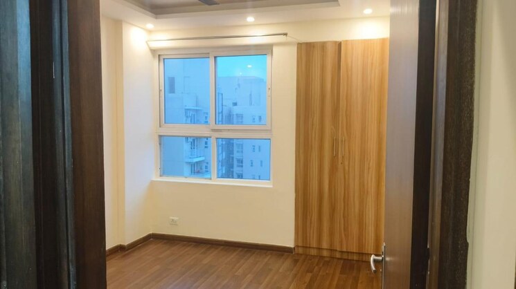 Room, cosmos-express-99 3 Bedroom 1550 Sq.Ft. Apartment In Sector 99 Gurgaon 9114414