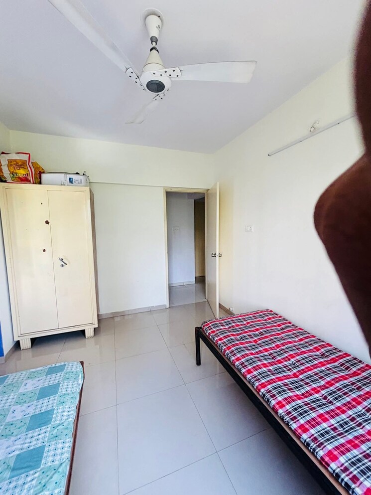 Bedroom, shiv-darshan-wakad 3 Bedroom 1000 Sq.Ft. Apartment In Wakad Pune 9114463