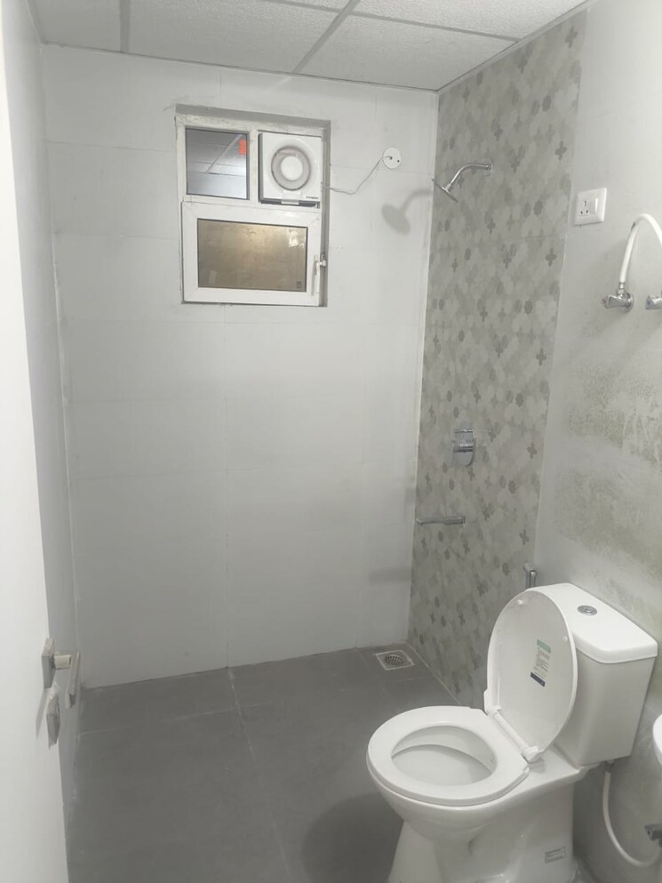 Bathroom, signature-the-millennia-2 2 Bedroom 580 Sq.Ft. Apartment In Sector 37d Gurgaon 9114513