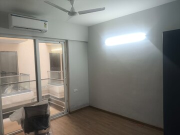 Room in 2 BHK Apartment at Signature The Millennia 2, Sector 37d – for Rent