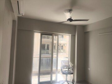 Room in 2 BHK Apartment at Signature The Millennia 2, Sector 37d – for Rent