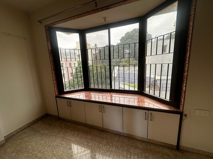 Room, purple-winterberry-purple 3 Bedroom 1804 Sq.Ft. Apartment In Koregaon Park Pune 9114496