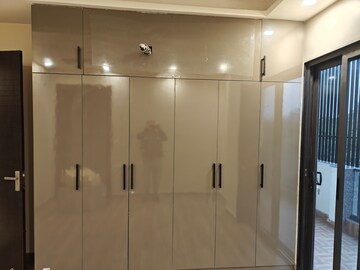 Building Lobby in 3 BHK Builder Floor at Sector 5 – for Sale