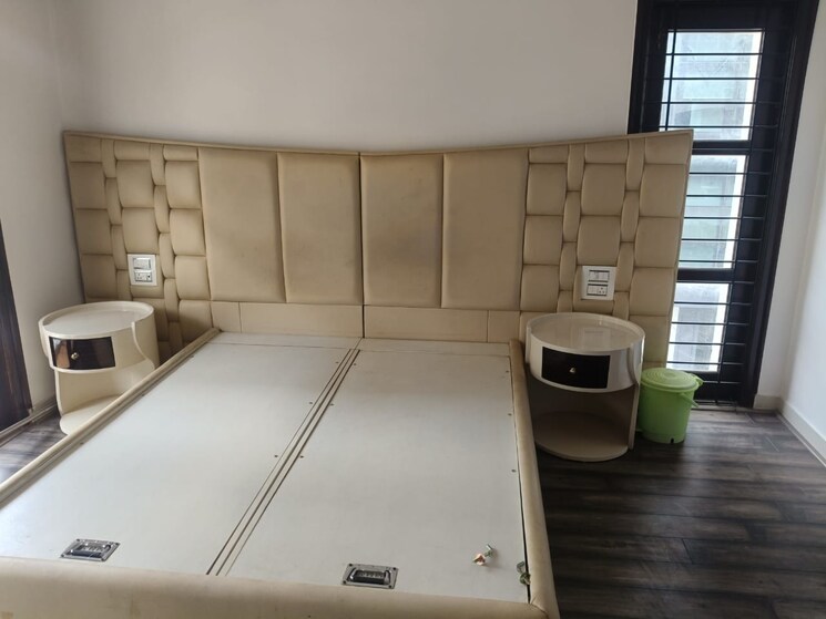 Kitchen, embassy-palace 3 Bedroom 2150 Sq.Ft. Apartment In Cunningham Road Bangalore 9114546