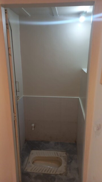 Furnished Amenities in 1 RK Independent House at Rajendra Apartment, Dhankawadi – for Rent