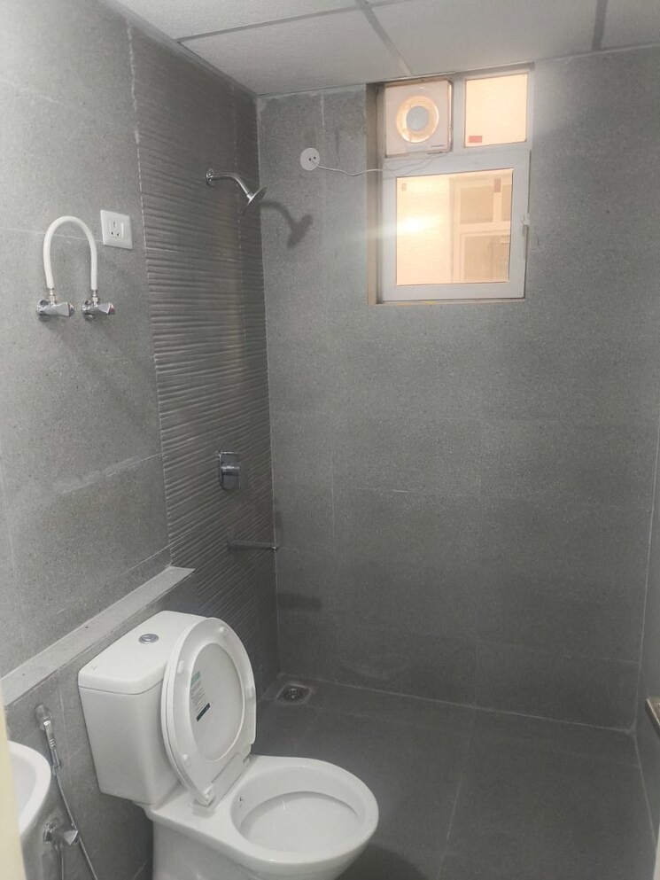 Bathroom, signature-the-millennia-2 2 Bedroom 580 Sq.Ft. Apartment In Sector 37d Gurgaon 9114568