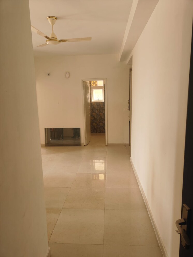 Room, signature-the-millennia-2 2 Bedroom 681 Sq.Ft. Apartment In Garoli Kalan Gurgaon 9114584