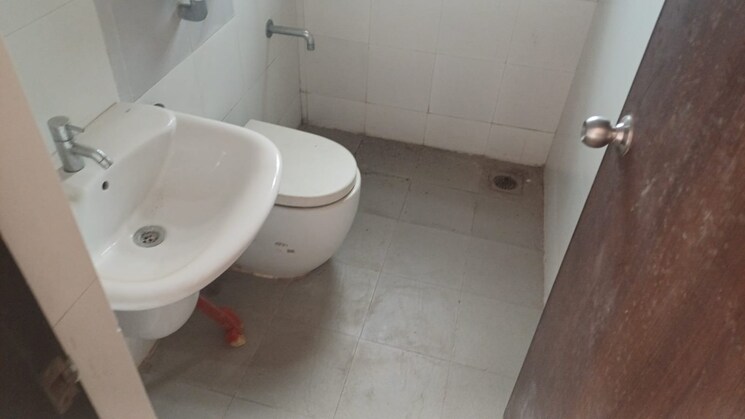 Bathroom, asher-residency 3 Bedroom 1000 Sq.Ft. Apartment In Vasant Vihar Thane 9114601