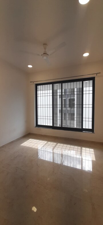 Room in 2 BHK Apartment at VP Sera Bella, Tathawade – for Rent