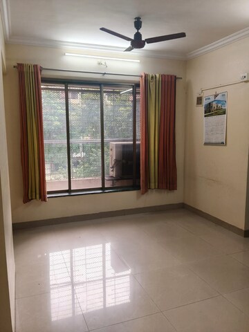 Room in 1 BHK Apartment at Sadguru Complex I, Goregaon East – for Rent
