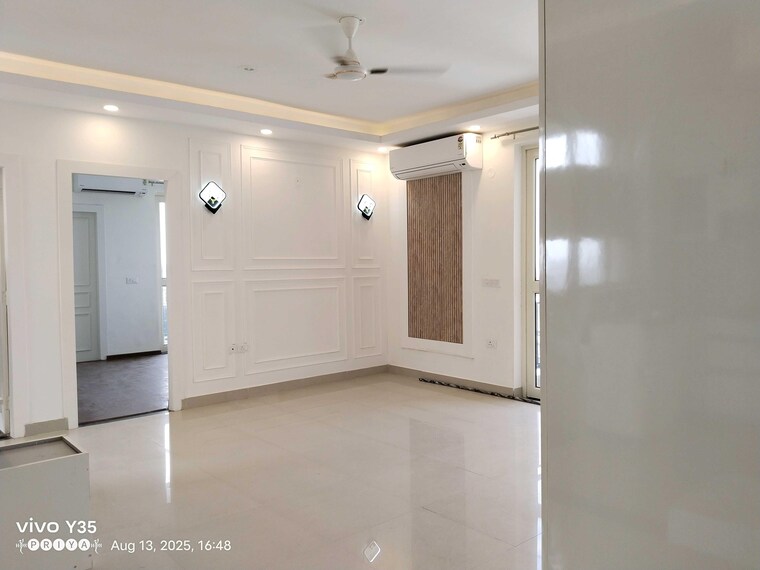 Room, imperia-esfera 3 Bedroom 2053 Sq.Ft. Apartment In Sector 37c Gurgaon 9114606