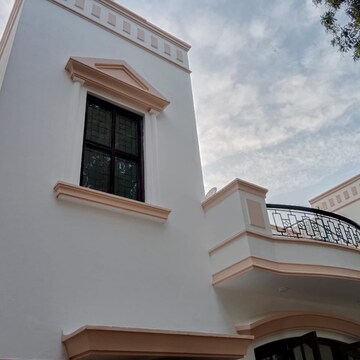 2 BHK Villa – Exterior View View at Eros Rosewood Villas, Rosewood City - for Rent