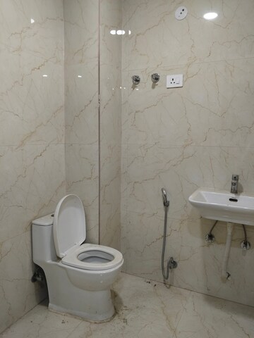 Master Bedroom in 2 BHK Builder Floor at Saket – for Rent