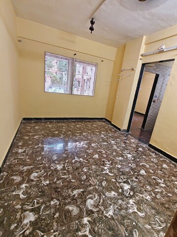 1 BHK Apartment For Rent in Malad West