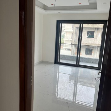 Bedroom in 4 BHK Apartment at Ansal API Versalia, Sector 67a – for Rent