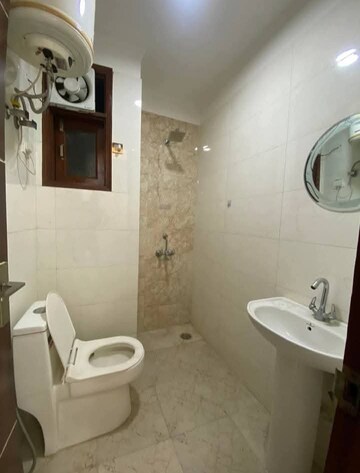 Bathroom in 1 BHK Builder Floor at Saket – for Rent