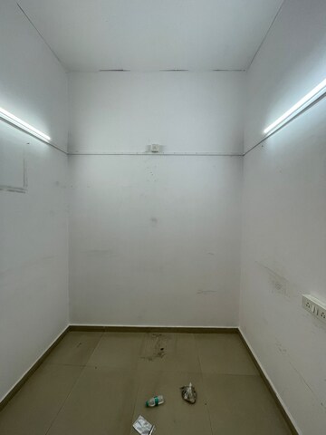 Furnished Amenities in  Office Space at Rustomjee Eaze Zone Mall, Malad West – for Rent