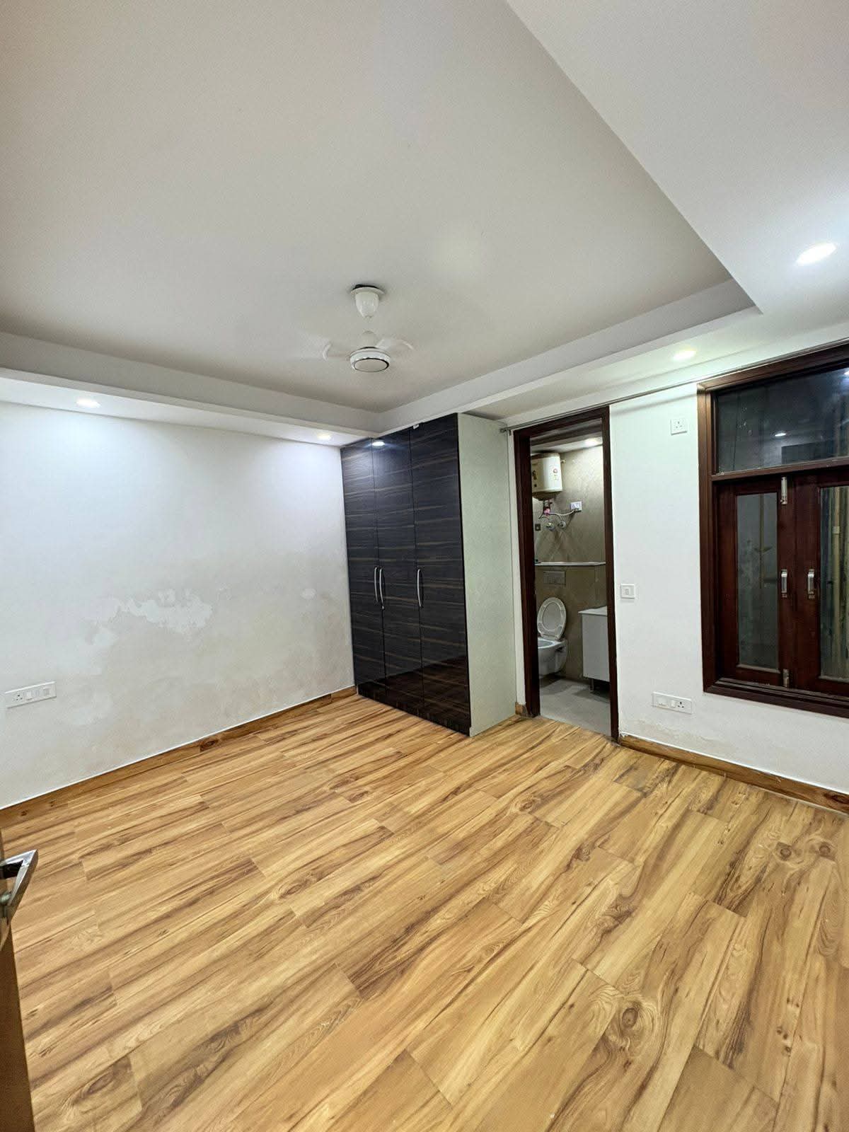 1 BHK Builder Floor For Rent in Saket