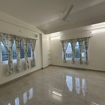 Room in 4 BHK Builder Floor at Hoskote – for Rent