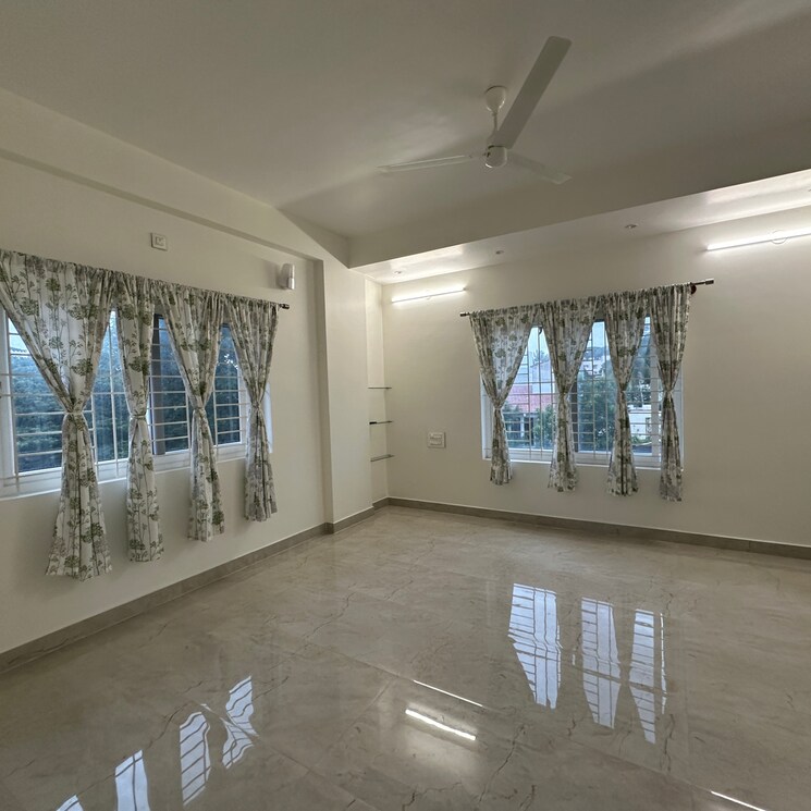 Room, hoskote 4 Bedroom 2200 Sq.Ft. Builder Floor In Hoskote Bangalore 9114859
