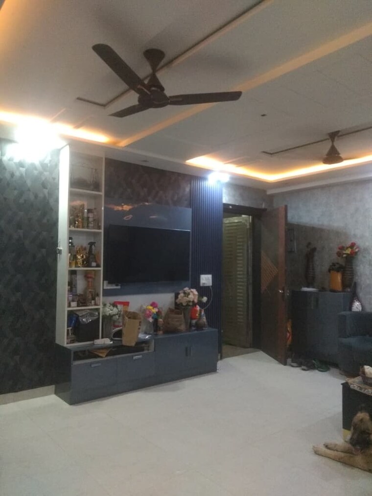 Living Room, chattarpur 3 Bedroom 140 Sq.Yd. Builder Floor In Chattarpur Delhi 9114920