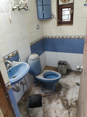 Bathroom in 3 BHK Apartment at Vasant Kunj – for Rent