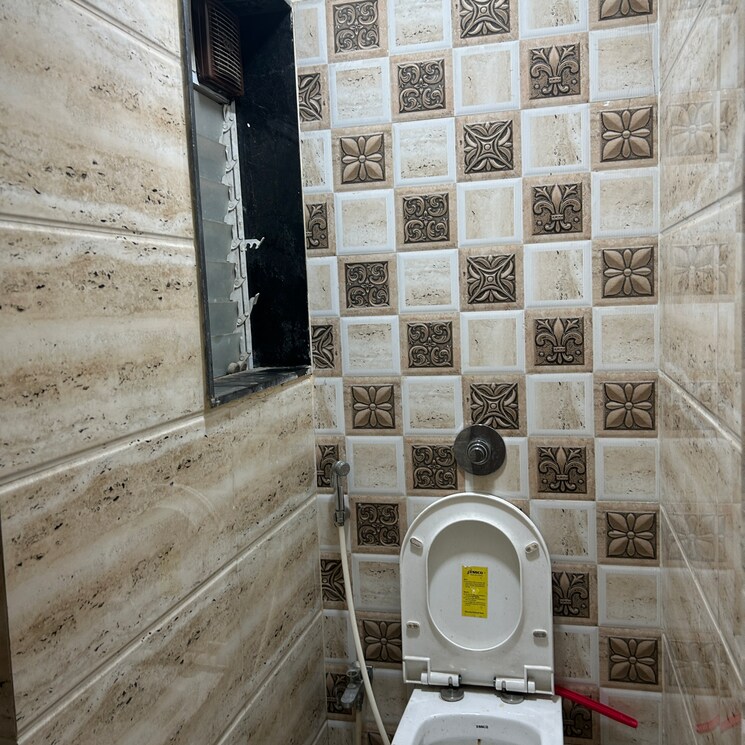 Attached Bathroom, omkar-chs-ghatkopar 1 Bedroom 428 Sq.Ft. Apartment In Tps Colony Mumbai 9114875