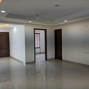 Living Room in 3 BHK Builder Floor at Sector 57 – for Rent