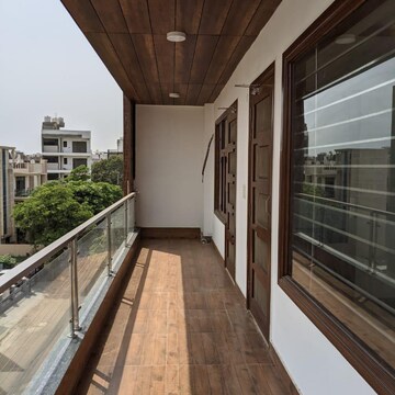 Balcony in 3 BHK Builder Floor at Sector 57 – for Rent