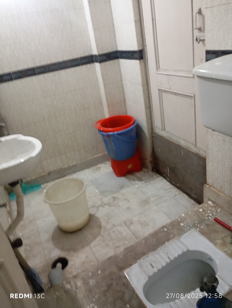 Bathroom, savitri nagar Pg For Girls In Savitri Nagar 9114922