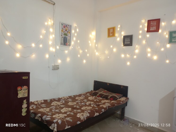 Bedroom, savitri nagar Pg For Girls In Savitri Nagar 9114922