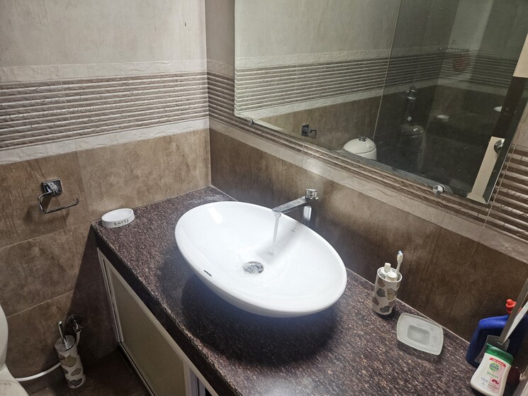 Bathroom, koregaon park annexe 2 Bedroom 1200 Sq.Ft. Apartment In Koregaon Park Annexe Pune 9114881