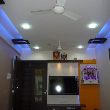  1 BHK Apartment at Sorrel Apartment, Naidu Colony – for Rent