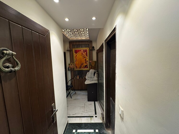 Other, ocs-apartments 3.5 Bedroom 1450 Sq.Ft. Apartment In Mayur Vihar 1 Delhi 9114929
