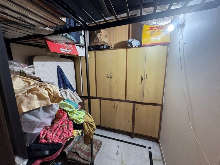 Other, ocs-apartments 3.5 Bedroom 1450 Sq.Ft. Apartment In Mayur Vihar 1 Delhi 9114929