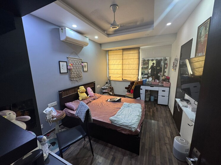 Master Bedroom, ocs-apartments 3.5 Bedroom 1450 Sq.Ft. Apartment In Mayur Vihar 1 Delhi 9114929