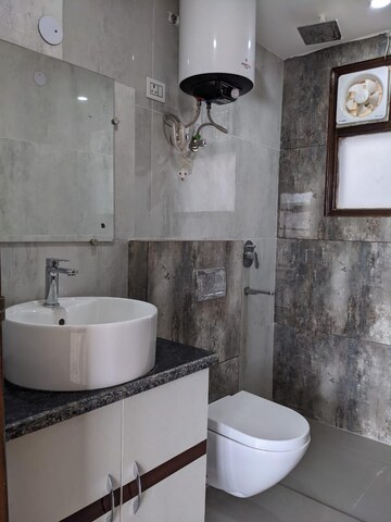 Attached Bathroom in 2 BHK Apartment at Unitech Uniworld Gardens 2, Sector 47 – for Rent