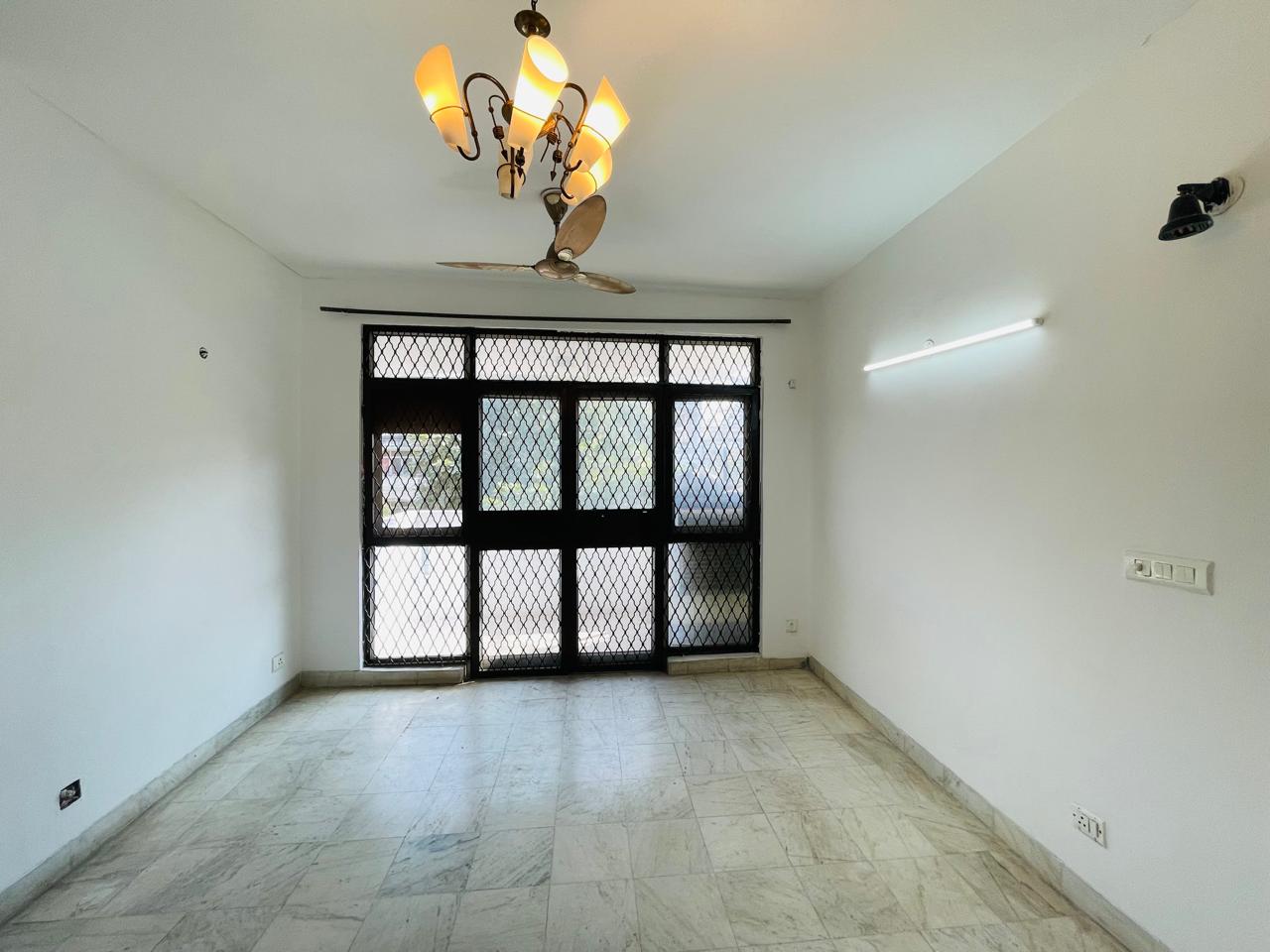 2 BHK Builder Floor For Sale in SS Mayfield Gardens