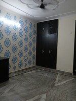 6+ BHK + Servant Room 300 Sq.Yd. Villa in RWA Apartments Sector 121