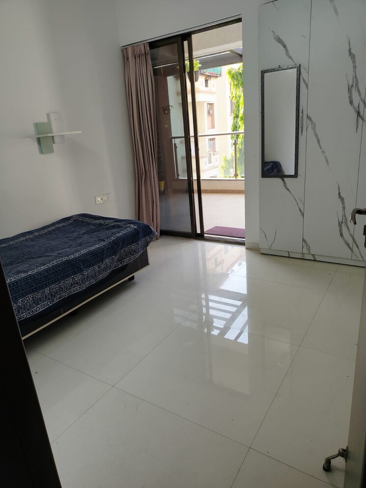Room, bhaktamar-residency 2 Bedroom 1200 Sq.Ft. Apartment In Wadgaon Sheri Pune 9114984