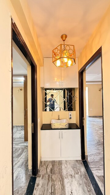 Building Lobby in 4 BHK Builder Floor at Bhawna Apartment, Sector 43 – for Rent