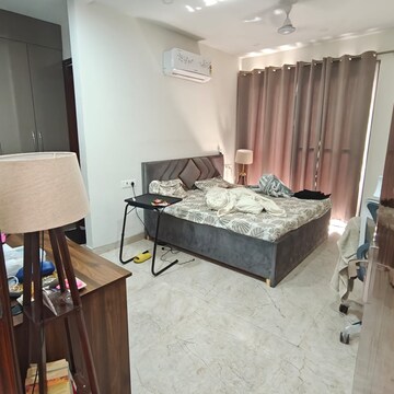 Bedroom in 3 BHK Builder Floor at Sector 47 – for Rent