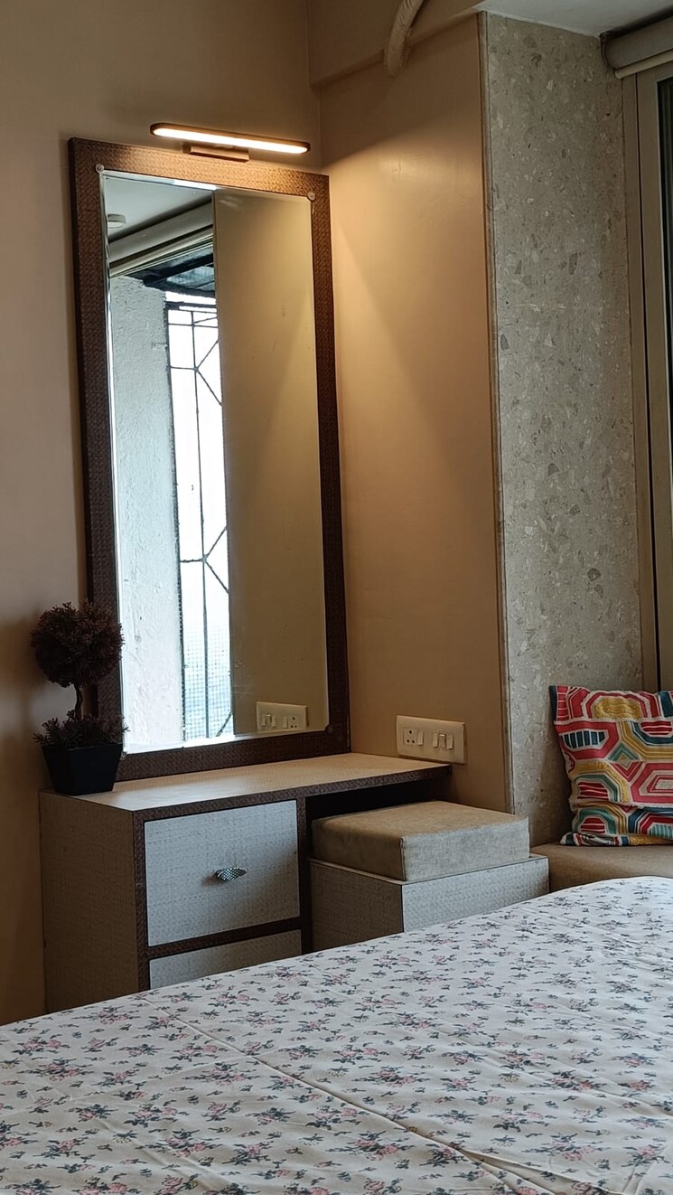 Bedroom, mantri-serene 1 Bedroom 550 Sq.Ft. Apartment In Goregaon East Mumbai 9115003