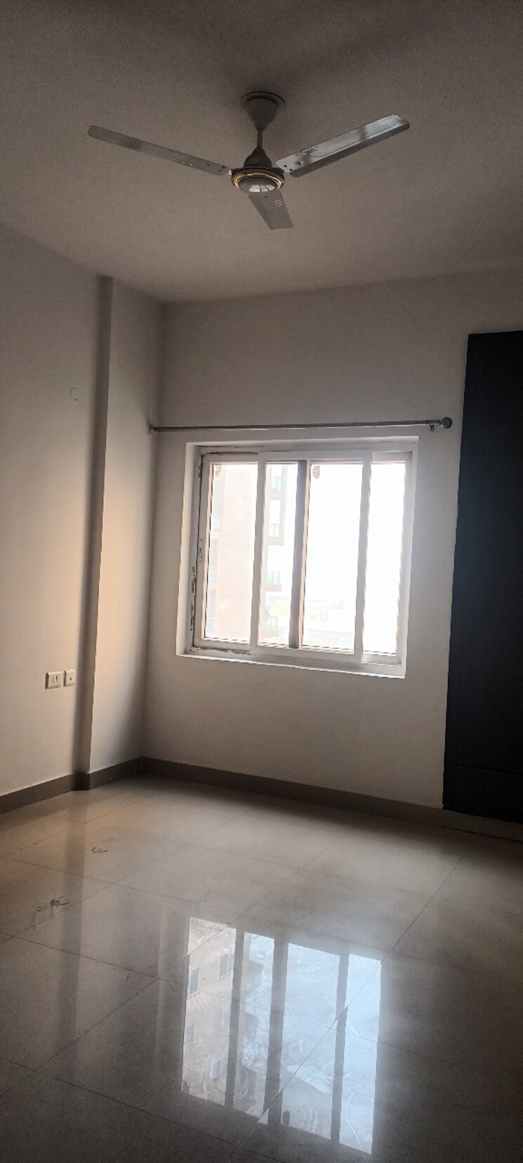 Bedroom, ramprastha-platinum-height 3 Bedroom 1990 Sq.Ft. Apartment In Ramprastha Greens Ghaziabad 9115014