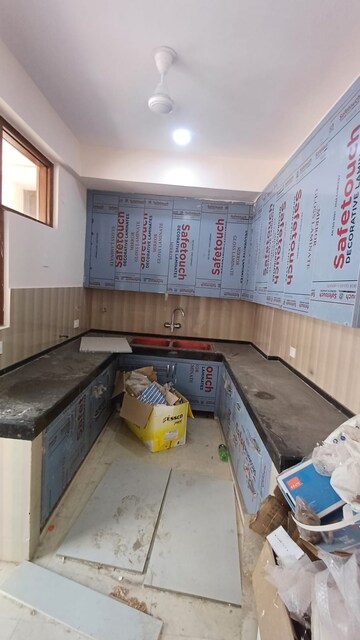 Kitchen in 4 BHK Apartment at Agrim Apartment, Sector 43 – for Rent