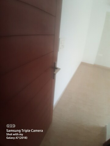 Room in 4 BHK Apartment at Ramprastha Platinum Premier, Vaishali Sector 3 – for Sale
